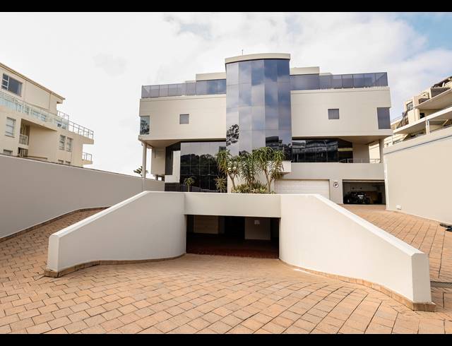 3 BEDROOM APARTMENT FOR SALE IN UMHLANGA CENTRAL